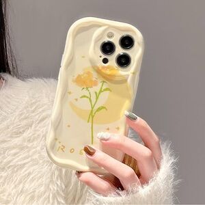 Floral Cream Phone Case New iPhone 14 ProMax Case